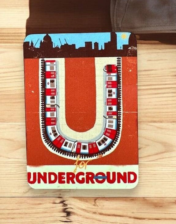 London-Themed Wooden Metal Magnet - Perfect Gift and Stylish Fridge Decor