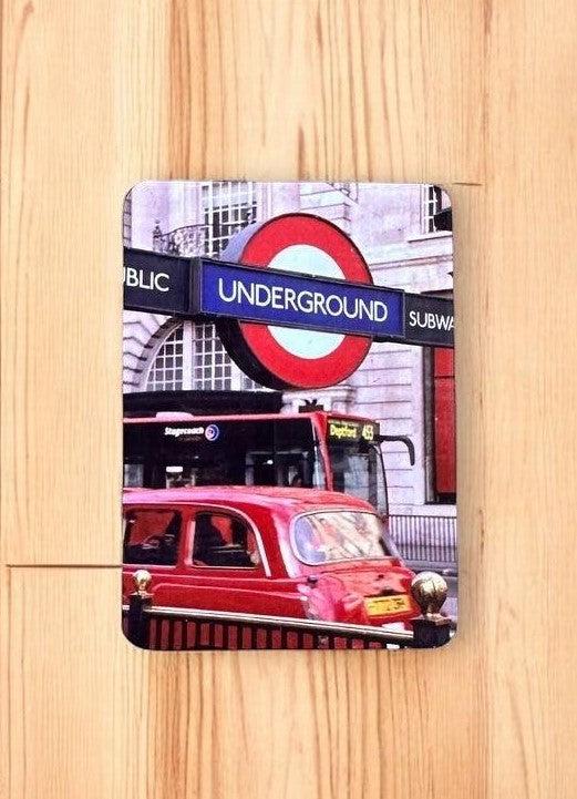 London-Themed Wooden Metal Magnet - Perfect Gift and Stylish Fridge Decor