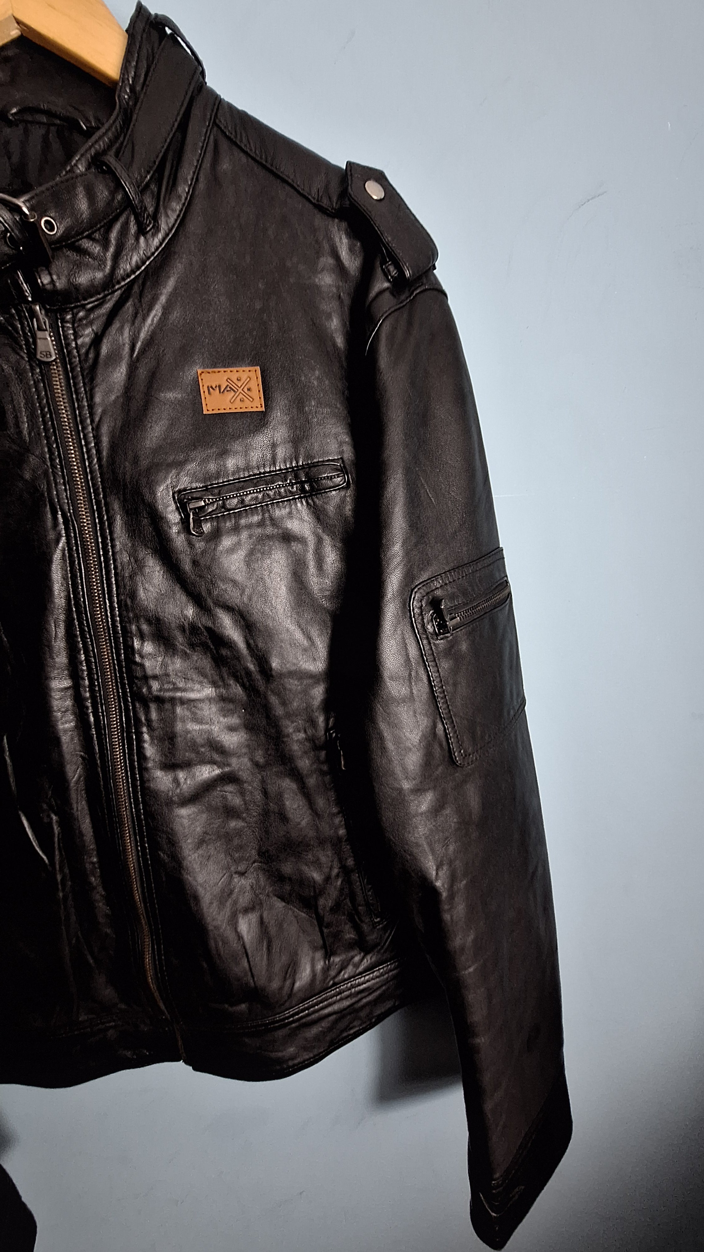 12 Men’s Genuine Leather Jacket  MAXGRG
